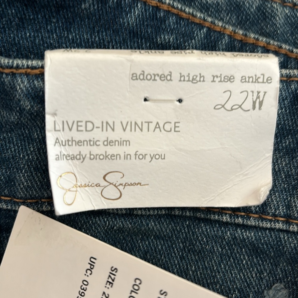 NWT Jessica Simpson lived in vintage 22W